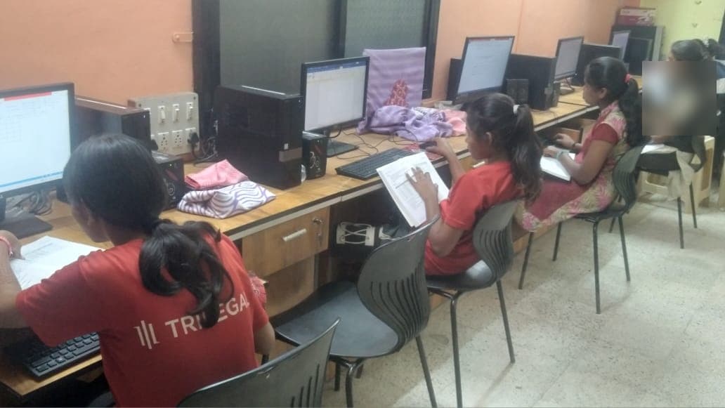 Computer Lab - Photo