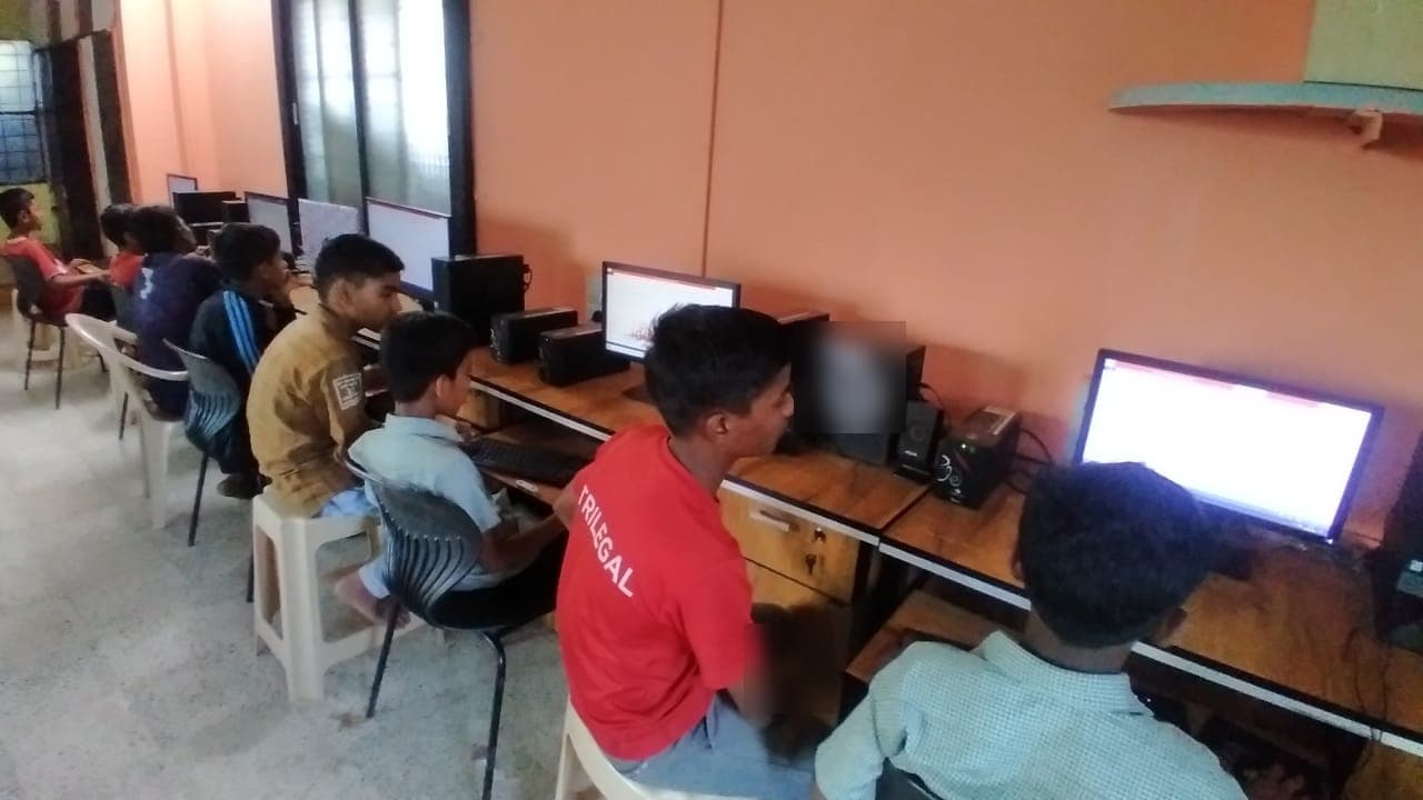 Computer Lab - Photo